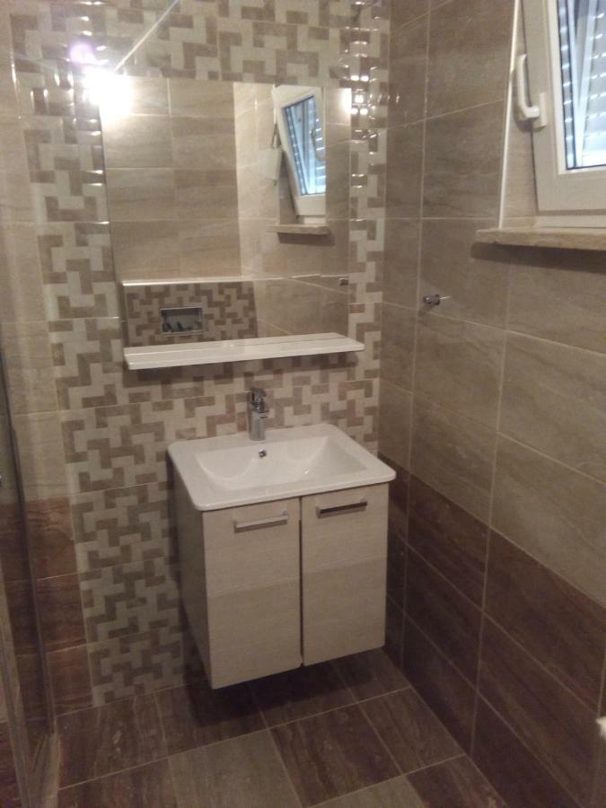 Apartmani Fran Вир Екстер'єр фото